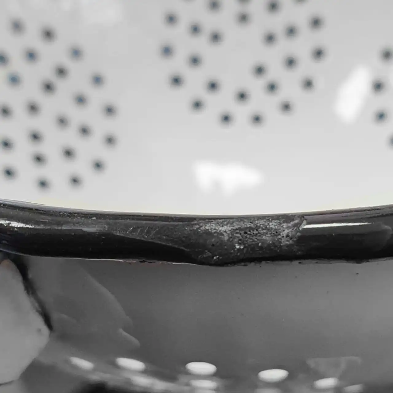 resigilat strecuratoare emailata alba 18 cm 2